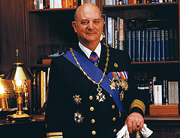 Almirante Jorge Martínez Busch
(1936-2011)